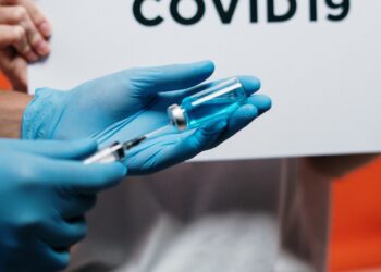 Υποχρεωτικός εμβολιασμός άνω των 60